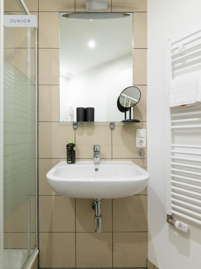 Apartments Berlin Aroser Allee Екстер'єр фото